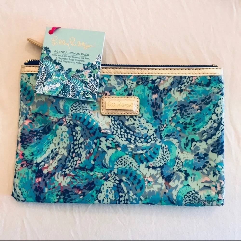 Lilly Pulitzer agenda bonus pack in print Wave after wave NWT